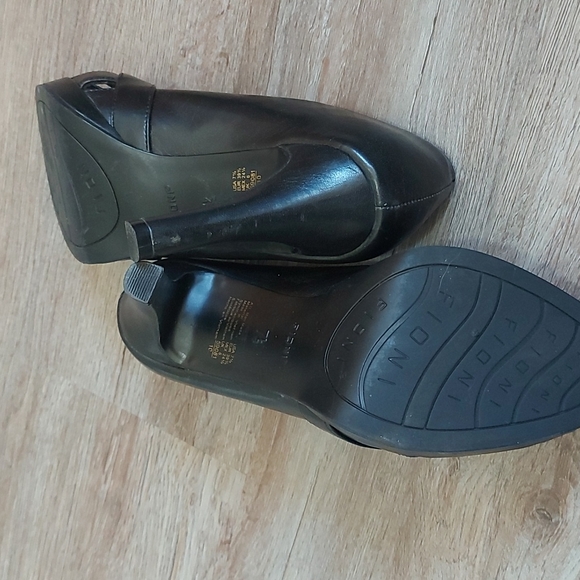 Fioni open toe shoes size 7.5 - Picture 3 of 5
